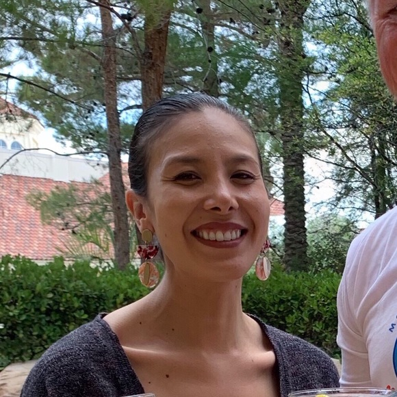 Meet your Posher, Jaclyn - Picture 1 of 1